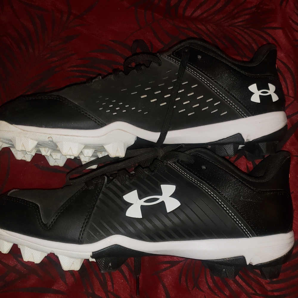 Softball Cleets Worn Twice..Under Armour Black Athletic Shoes with White Accents